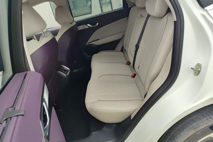 Used Wey Latte DHT 2022 1.5T DHT Big Cup Interior 1