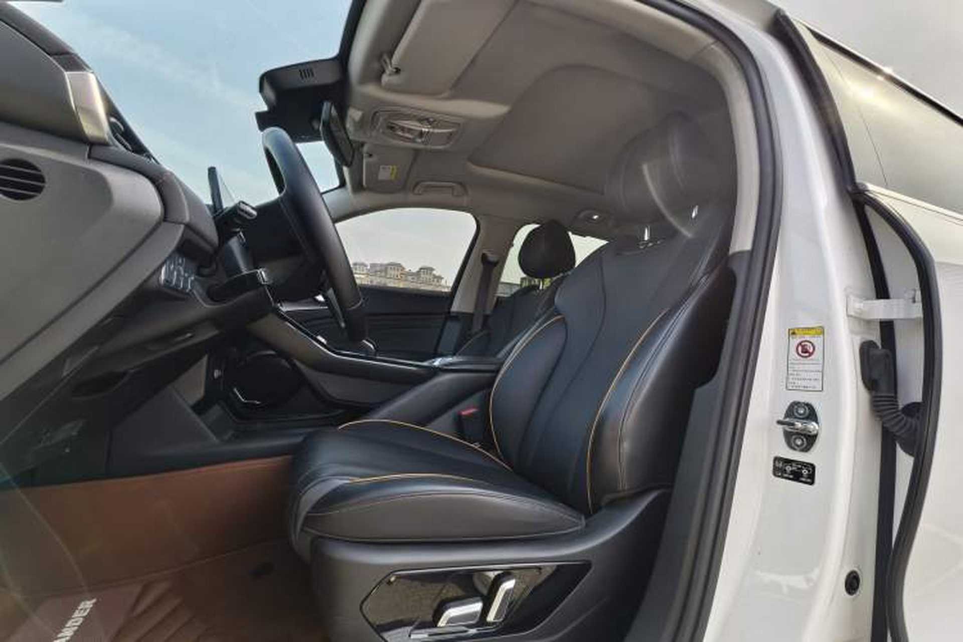 Used Wey Latte DHT 2022 1.5T DHT Big Cup Left Front Seat