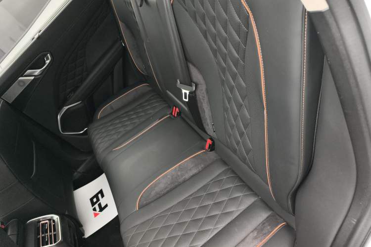 Used Wey Latte DHT 2022 1.5T DHT Extra-Large Cup Left Rear Seat