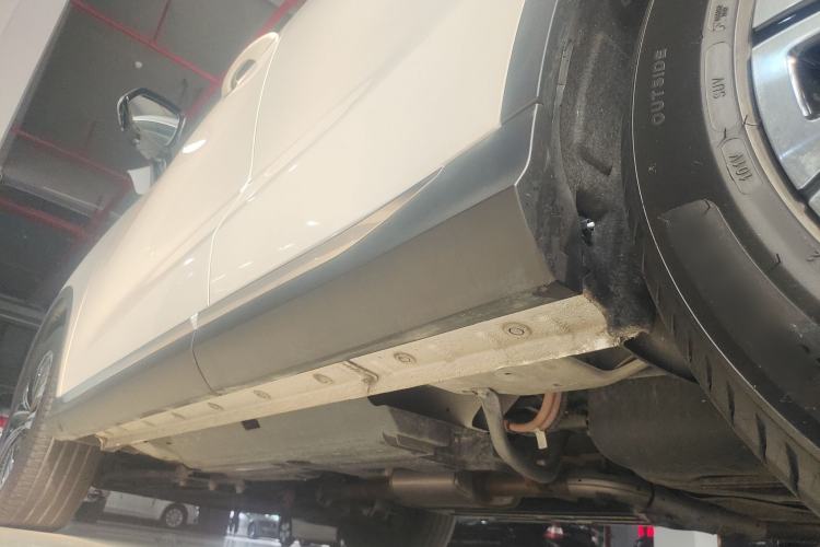 Used Wey Latte DHT 2022 1.5T DHT Extra-Large Cup Left Side Sill