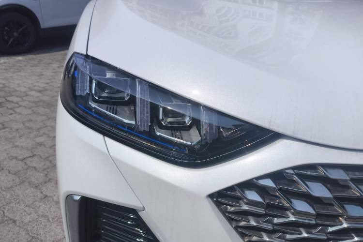 Used Wey Latte DHT 2022 1.5T DHT Big Cup Right Front Headlight