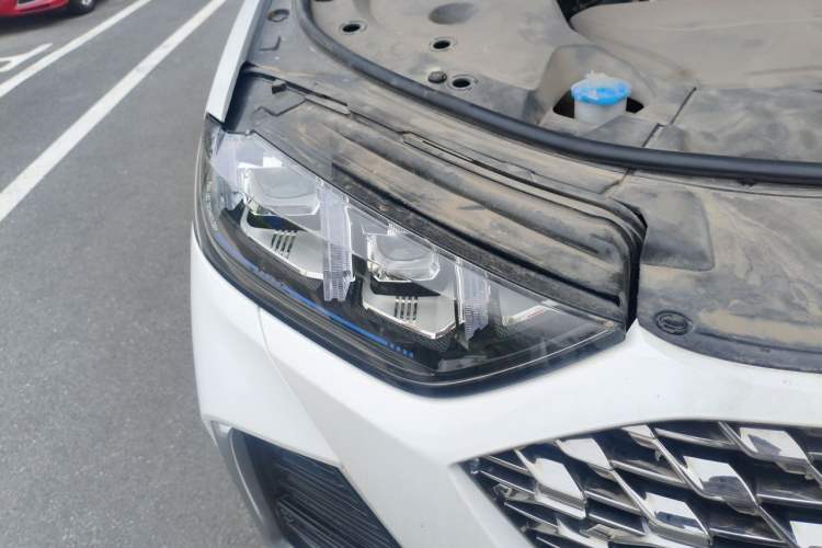 Used Wey Latte DHT 2022 1.5T DHT Extra-Large Cup Right Front Headlight