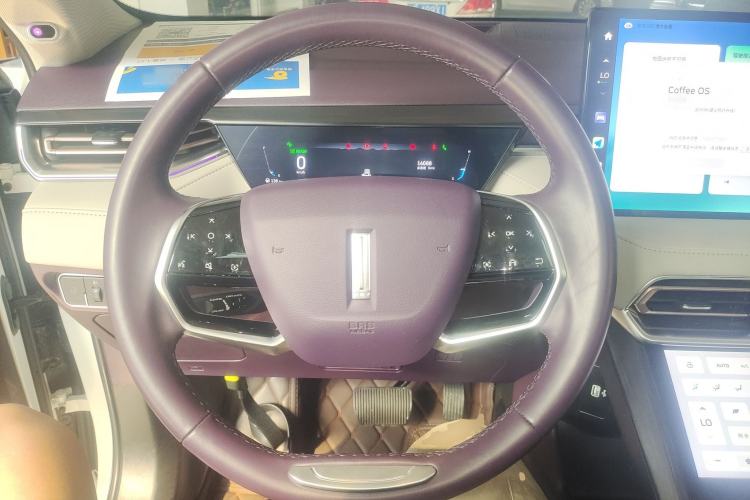 Used Wey Latte DHT 2022 1.5T DHT Extra-Large Cup Steering Wheel