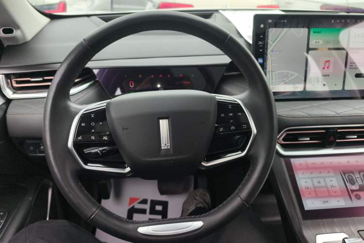 Used Wey Latte DHT 2022 1.5T DHT Extra-Large Cup Steering Wheel