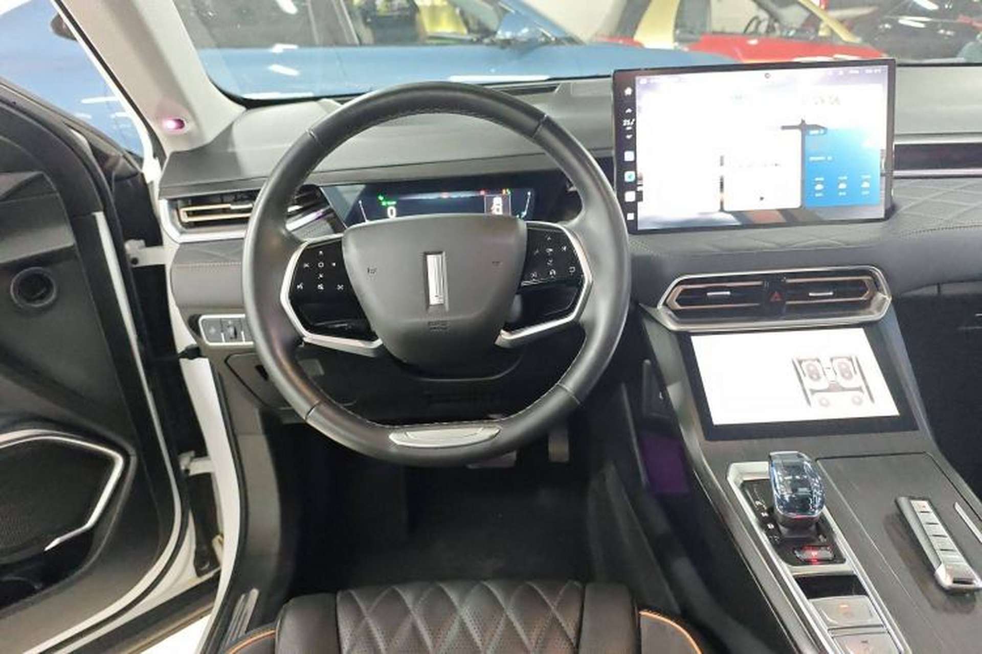 Used Wey Latte DHT 2022 1.5T DHT Extra-Large Cup Steering Wheel