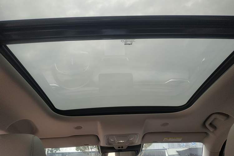 Used Wey Latte DHT-PHEV 2022 1.5T Two-Wheel-Drive Extra-Large Version Headliner