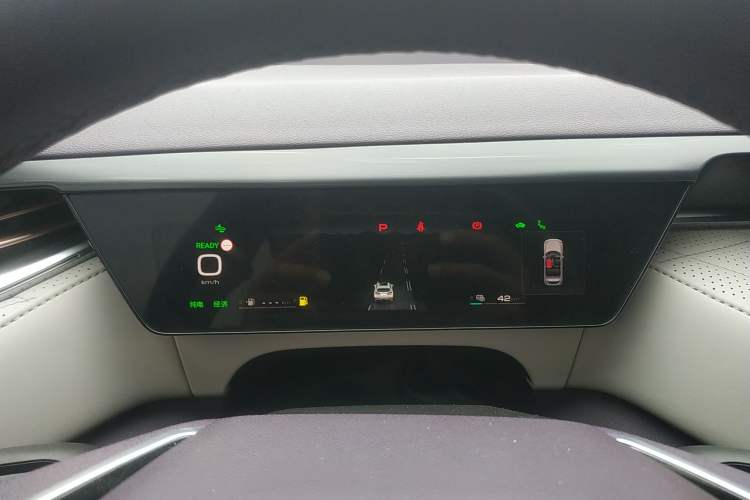 Used Wey Latte DHT-PHEV 2022 1.5T Two-Wheel-Drive Extra-Large Version Instrument Cluster