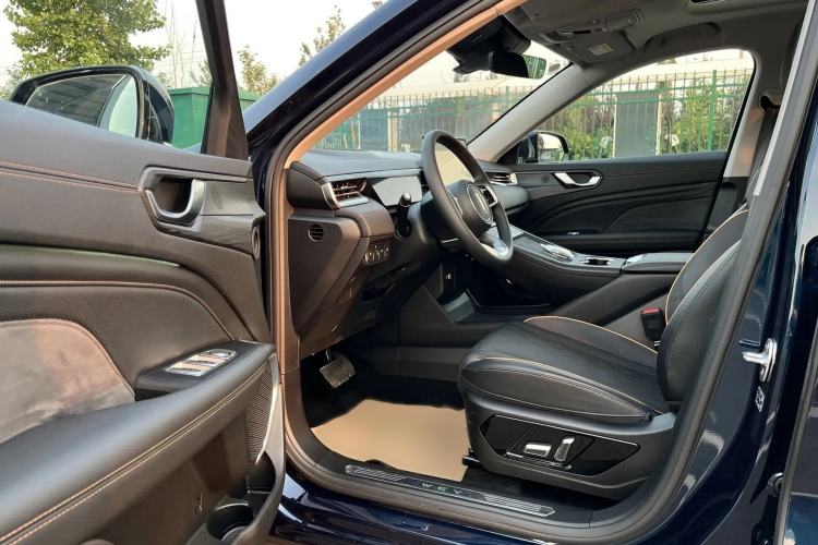 Used Wey Latte DHT-PHEV 2022 1.5T Four-Wheel Drive Extra-Large Version Interior 2