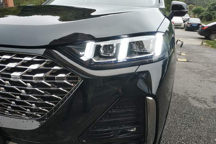 Used Wey Latte DHT-PHEV 2022 1.5T Two-Wheel-Drive Extra-Large Version Left Front Headlight