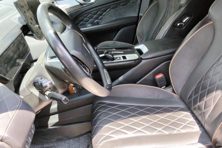 Used Wey Latte DHT-PHEV 2022 1.5T Two-Wheel-Drive Extra-Large Version Left Front Seat