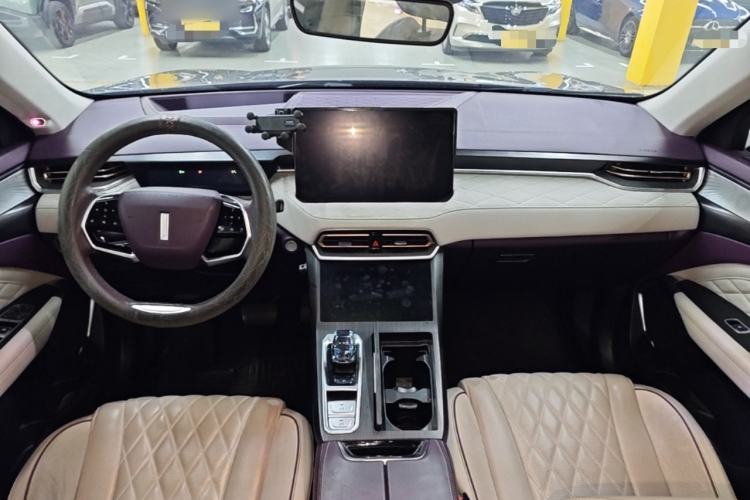 Used Wey Latte DHT-PHEV 2022 1.5T Four-Wheel Drive Extra-Large Version Center Console