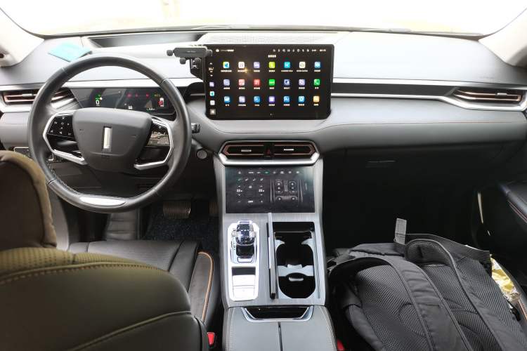 Used Wey Latte DHT-PHEV 2022 1.5T Four-Wheel Drive Extra-Large Version Center Console