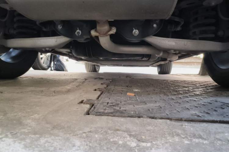 Used Wey Latte DHT-PHEV 2022 1.5T Two-Wheel-Drive Extra-Large Version Chassis Rear