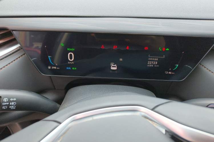 Used Wey Latte DHT-PHEV 2022 1.5T Four-Wheel Drive Extra-Large Version Instrument Cluster