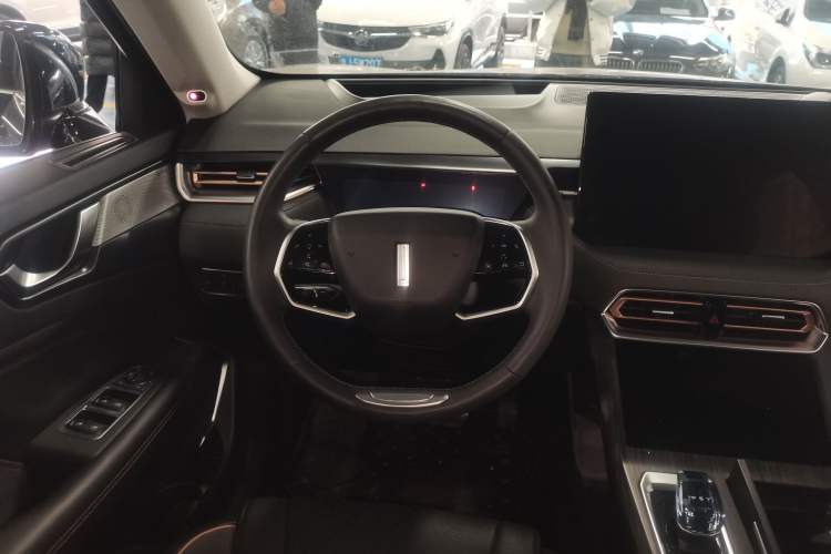 Used Wey Latte DHT-PHEV 2022 1.5T Two-Wheel-Drive Extra-Large Version Interior 2