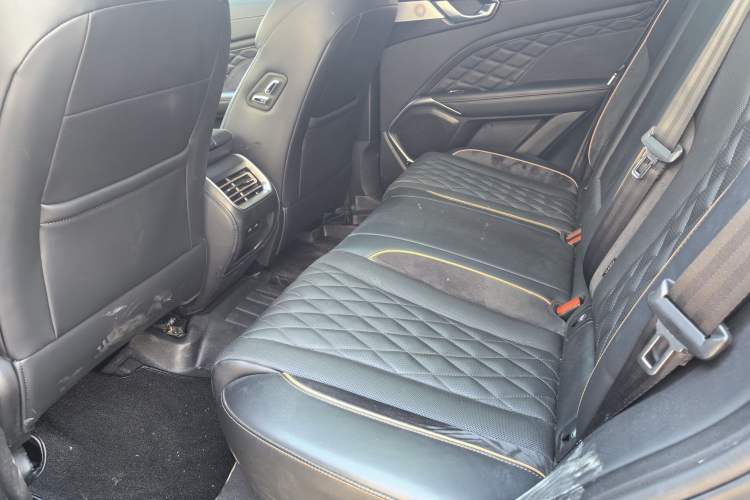 Used Wey Latte DHT-PHEV 2022 1.5T Two-Wheel-Drive Extra-Large Version Interior 3