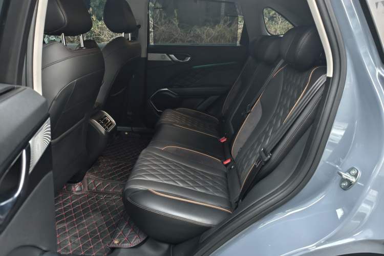 Used Wey Latte DHT-PHEV 2022 1.5T Two-Wheel-Drive Extra-Large Version Interior 4