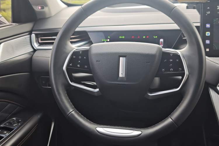 Used Wey Latte DHT-PHEV 2022 1.5T Four-Wheel Drive Extra-Large Version Interior 7