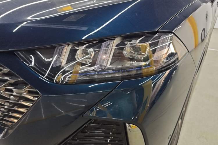 Used Wey Latte DHT-PHEV 2022 1.5T Four-Wheel Drive Extra-Large Version Left Front Headlight