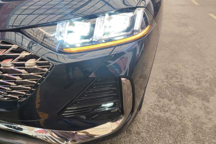 Used Wey Latte DHT-PHEV 2022 1.5T Four-Wheel Drive Extra-Large Version Left Front Headlight