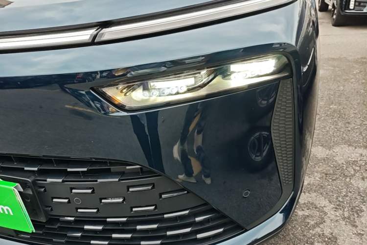 Used Wey Latte DHT-PHEV 2022 1.5T Four-Wheel Drive Extra-Large Version Left Front Headlight