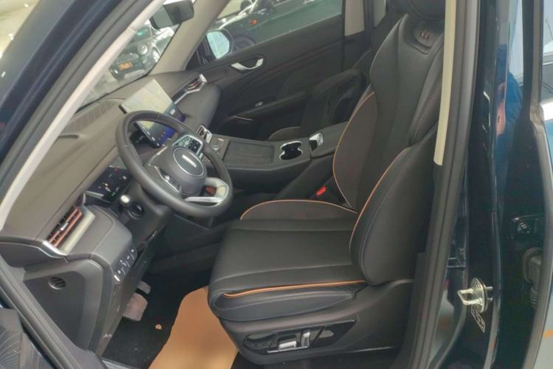 Used Wey Latte DHT-PHEV 2022 1.5T Four-Wheel Drive Extra-Large Version Left Front Seat