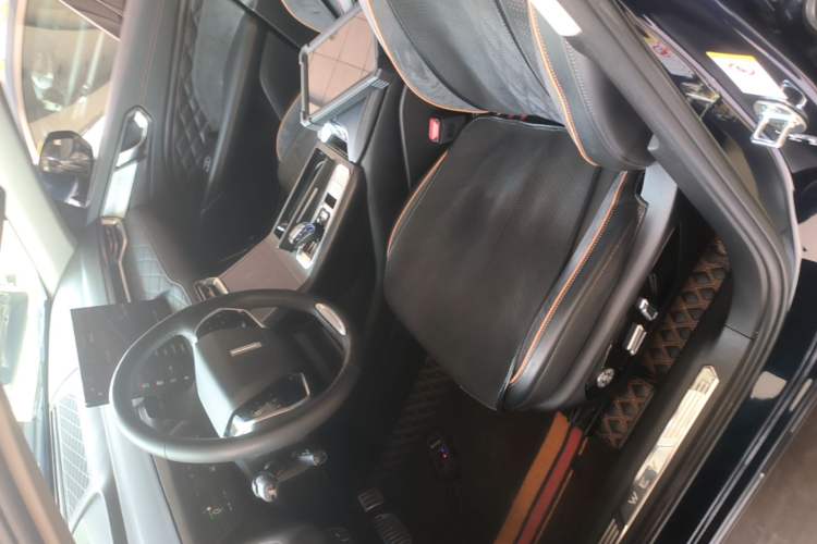 Used Wey Latte DHT-PHEV 2022 1.5T Four-Wheel Drive Extra-Large Version Left Front Seat