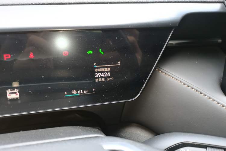 Used Wey Latte DHT-PHEV 2022 1.5T Four-Wheel Drive Extra-Large Version Odometer Close Up