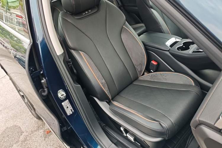 Used Wey Latte DHT-PHEV 2022 1.5T Four-Wheel Drive Extra-Large Version Right Front Seat