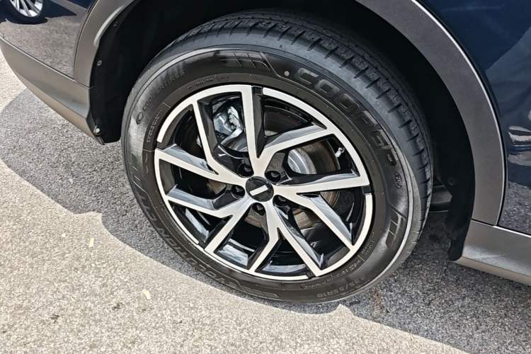 Used Wey Latte DHT-PHEV 2022 1.5T Two-Wheel Drive Big Cup Right Rear Wheel Hub