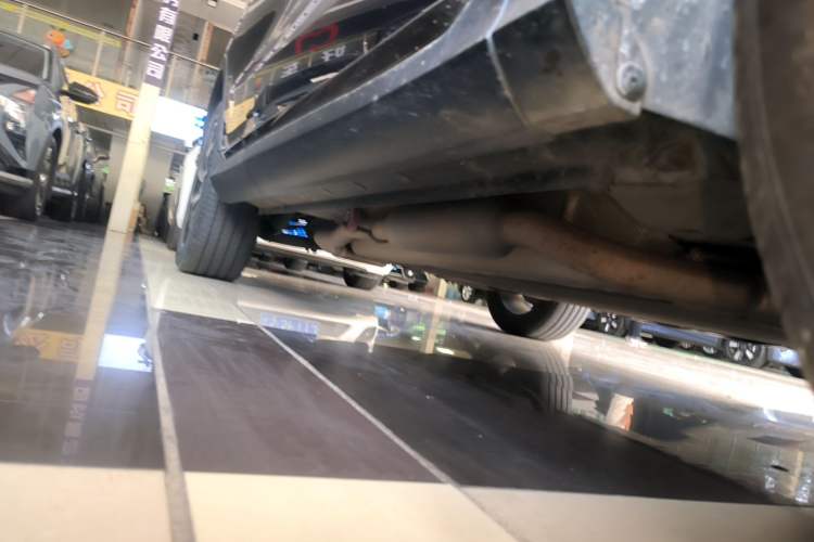 Used Wey Latte DHT-PHEV 2022 1.5T Four-Wheel Drive Extra-Large Version Right Side Sill