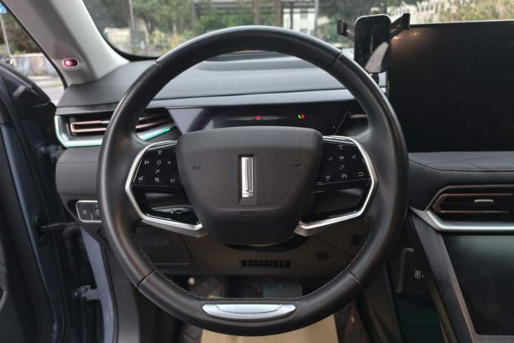 Used Wey Latte DHT-PHEV 2022 1.5T Two-Wheel-Drive Extra-Large Version Steering Wheel