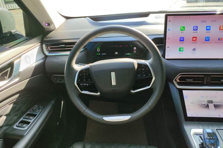 Used Wey Latte DHT-PHEV 2022 1.5T Two-Wheel-Drive Extra-Large Version Steering Wheel