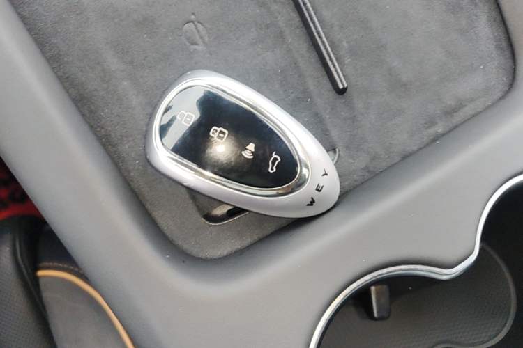 Used Wey Latte DHT-PHEV 2022 1.5T Four-Wheel Drive Extra-Large Version Vehicle Key