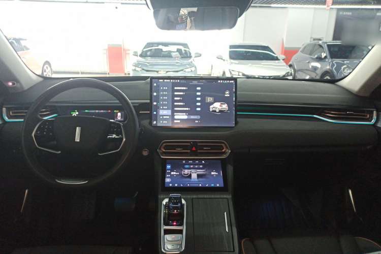 Used Wey Latte DHT-PHEV 2022 1.5T Two-Wheel-Drive Extra-Large Version Center Console