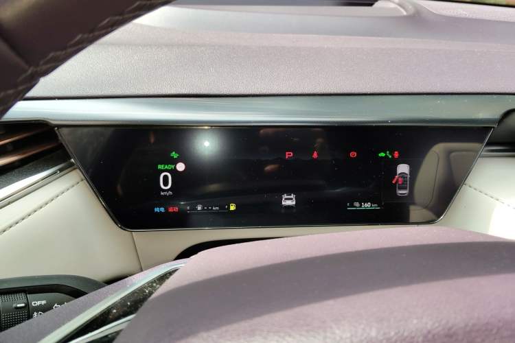 Used Wey Latte DHT-PHEV 2022 1.5T Two-Wheel Drive Big Cup Instrument Cluster
