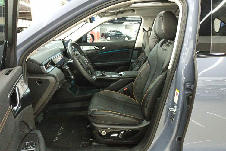 Used Wey Latte DHT-PHEV 2022 1.5T Two-Wheel-Drive Extra-Large Version Left Front Seat