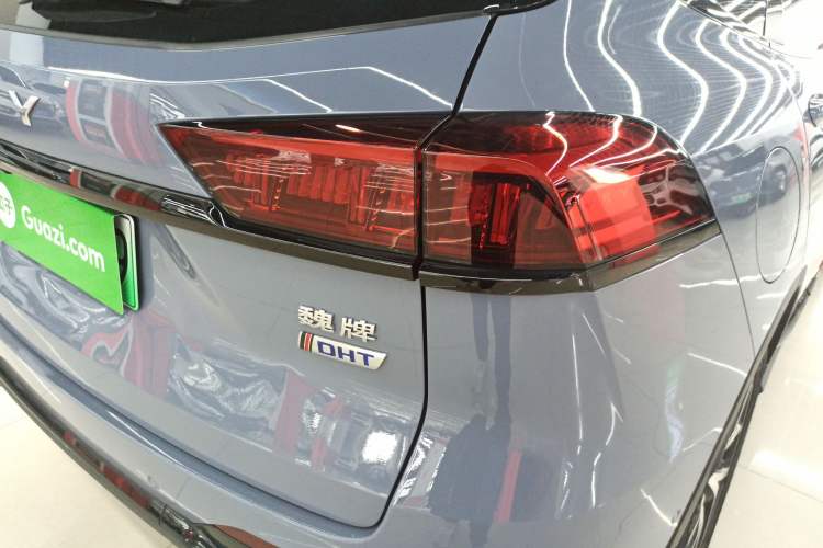 Used Wey Latte DHT-PHEV 2022 1.5T Two-Wheel-Drive Extra-Large Version Right Rear Taillight