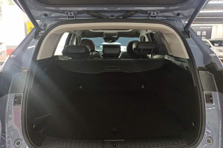 Used Wey Latte DHT-PHEV 2022 1.5T Two-Wheel-Drive Extra-Large Version Trunk