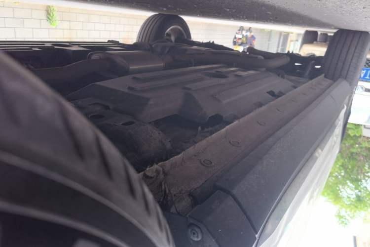 Used Wey Latte DHT-PHEV 2022 1.5T Two-Wheel-Drive Extra-Large Version Chassis Front Right