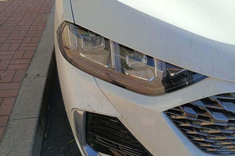 Used Wey Latte DHT-PHEV 2022 1.5T Two-Wheel-Drive Extra-Large Version Exterior 6