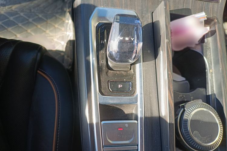 Used Wey Latte DHT-PHEV 2022 1.5T Two-Wheel-Drive Extra-Large Version Gear Lever
