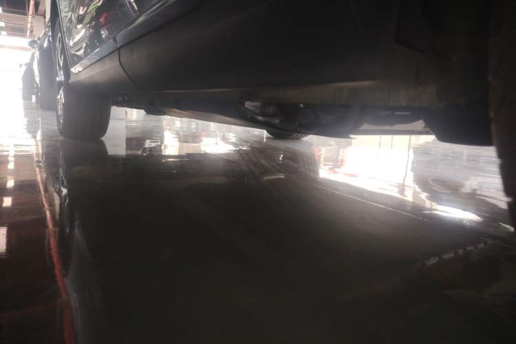 Used Wey Latte DHT-PHEV 2022 1.5T Four-Wheel Drive Extra-Large Version Left Side Sill