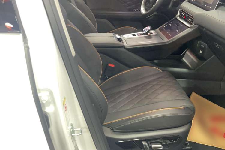 Used Wey Latte DHT-PHEV 2022 1.5T Four-Wheel Drive Extra-Large Version Right Front Seat