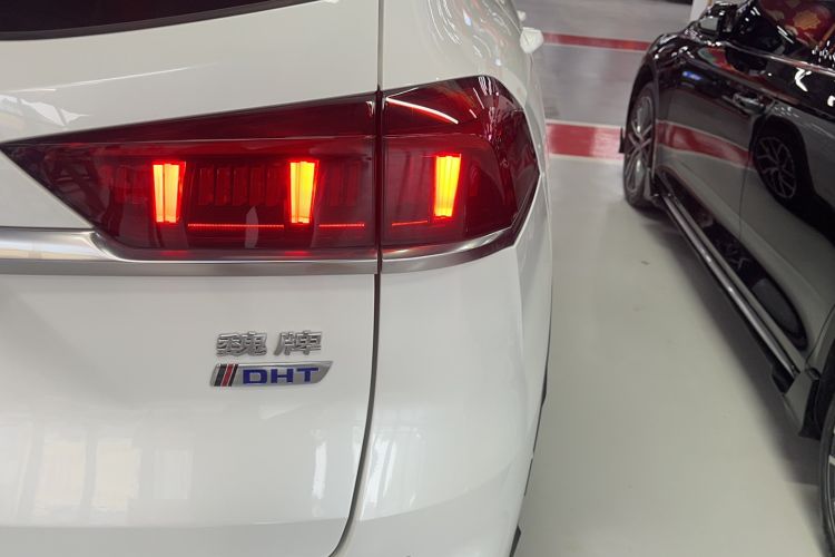 Used Wey Latte DHT-PHEV 2022 1.5T Four-Wheel Drive Extra-Large Version Right Rear Taillight