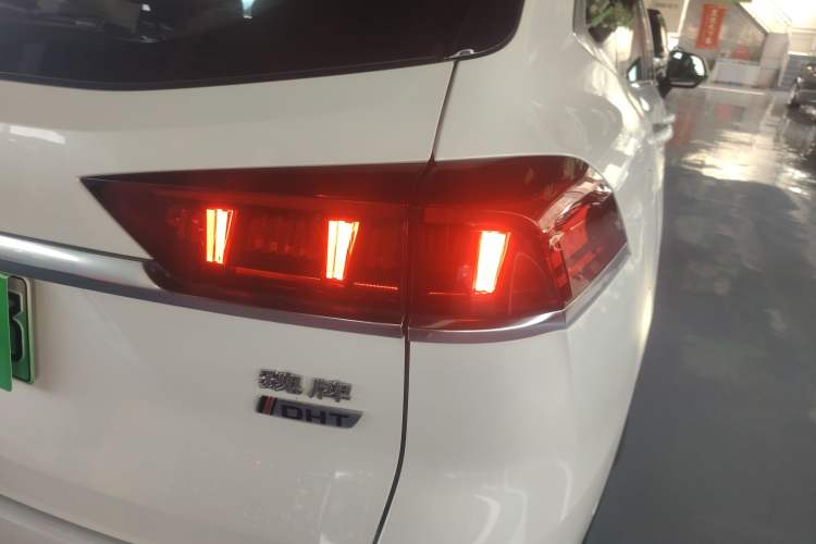 Used Wey Latte DHT-PHEV 2022 1.5T Four-Wheel Drive Extra-Large Version Right Rear Taillight