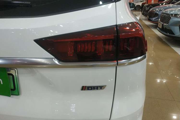 Used Wey Latte DHT-PHEV 2022 1.5T Four-Wheel Drive Extra-Large Version Right Rear Taillight