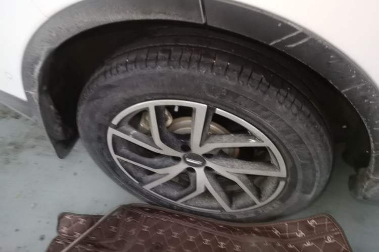 Used Wey Latte DHT-PHEV 2022 1.5T Two-Wheel-Drive Extra-Large Version Right Rear Wheel Hub