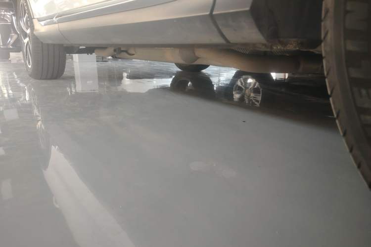 Used Wey Latte DHT-PHEV 2022 1.5T Four-Wheel Drive Extra-Large Version Right Side Sill