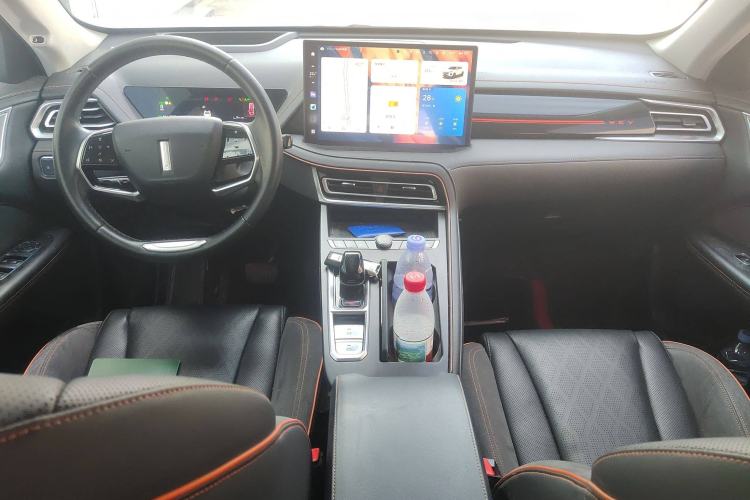Used Wey Macchiato 2021 1.5L DHT Master Edition Center Console